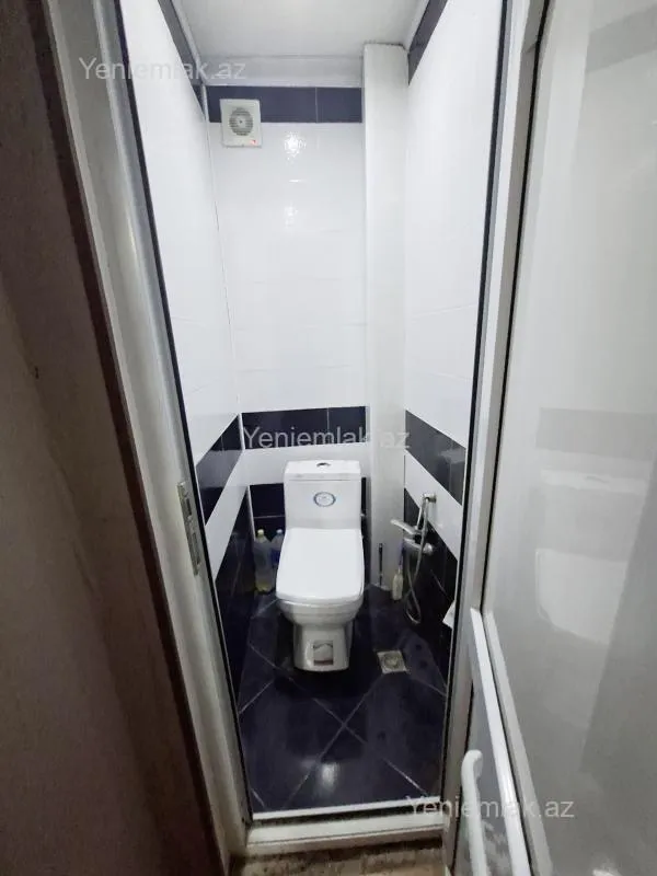 Satılır 3 otaqlı köhnə tikili 80 m²