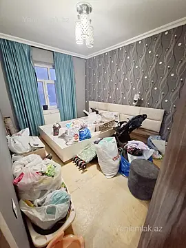 Satılır 3 otaqlı köhnə tikili 80 m²