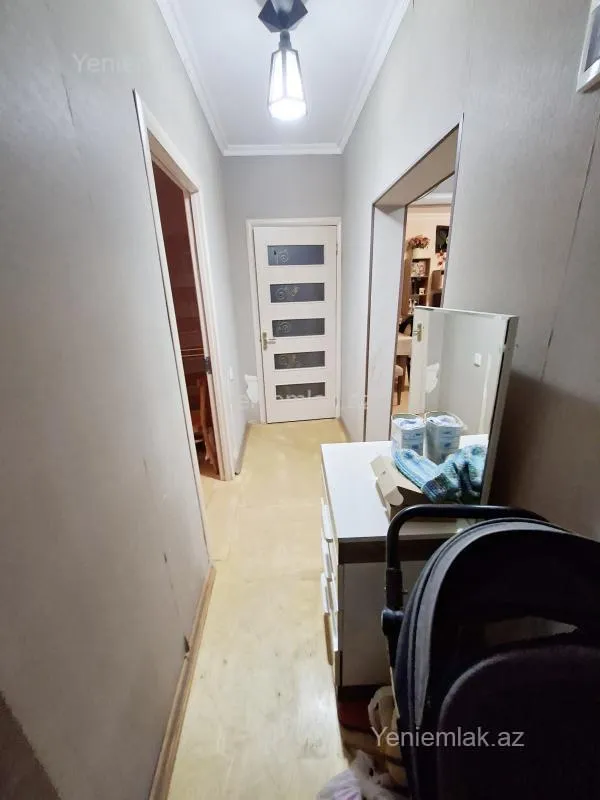 Satılır 3 otaqlı köhnə tikili 80 m²
