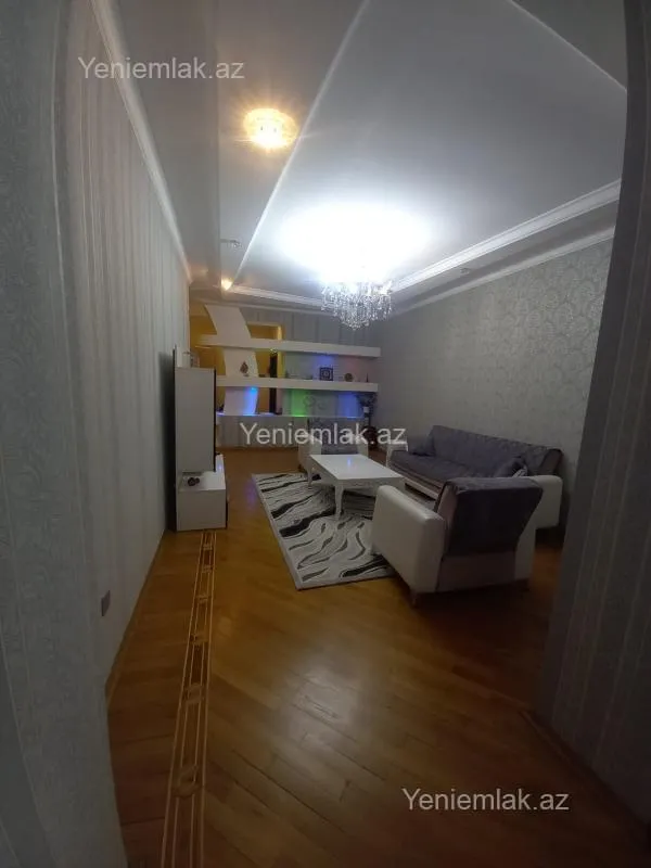 Satılır 3 otaqlı yeni tikili 115 m²