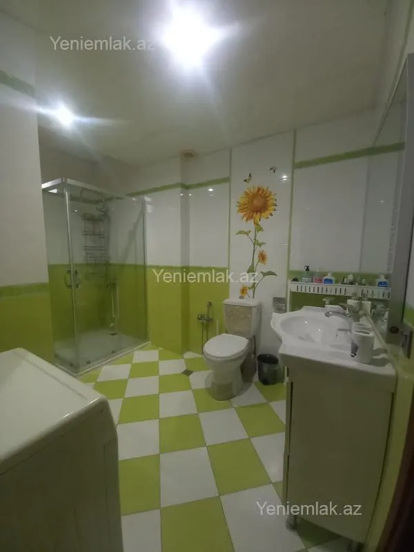Satılır 3 otaqlı yeni tikili 115 m²