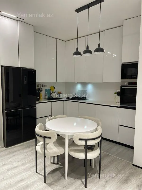 Satılır 3 otaqlı yeni tikili 80 m²
