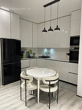 Satılır 3 otaqlı yeni tikili 80 m²