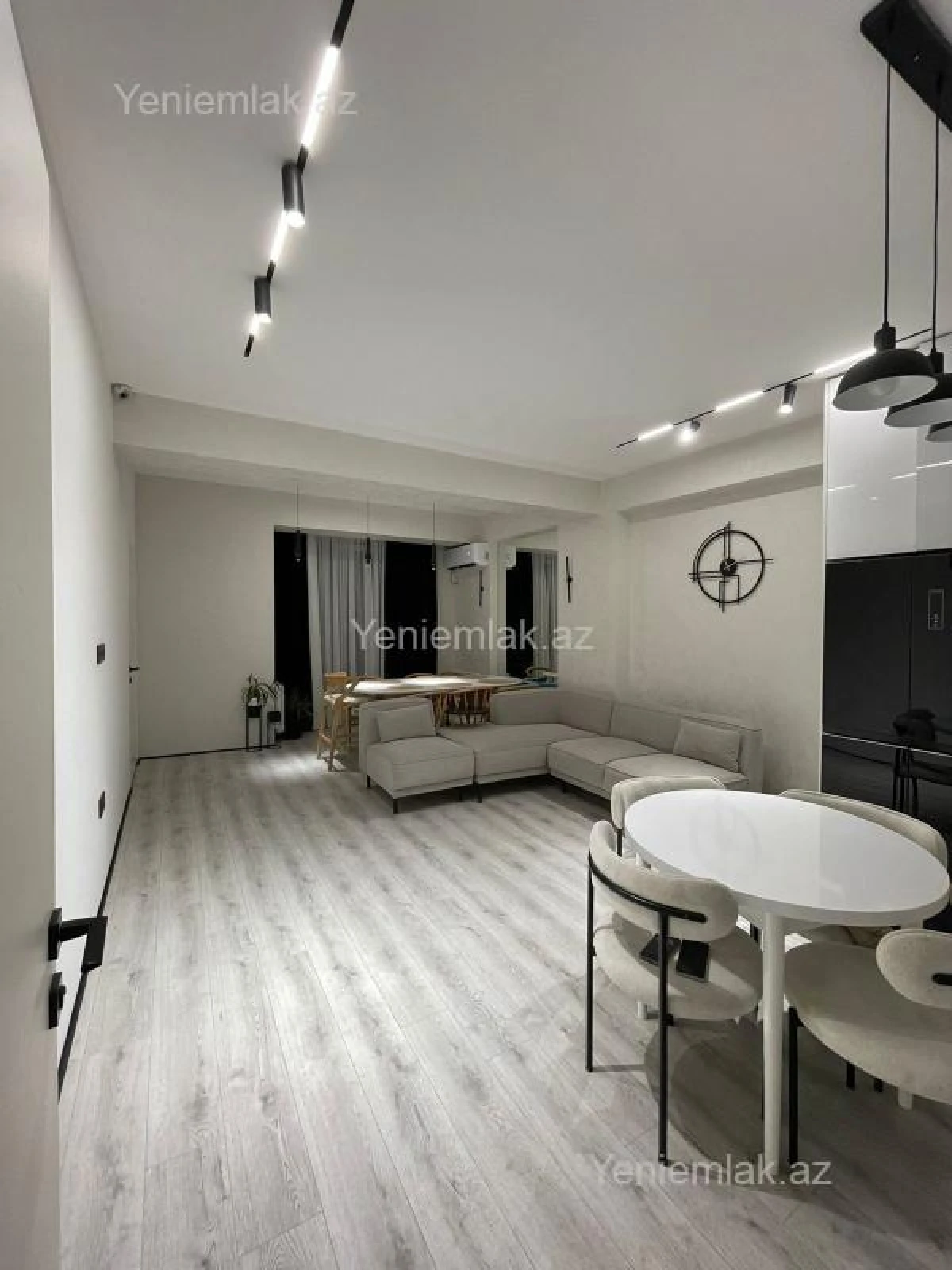 Satılır 3 otaqlı yeni tikili 80 m²