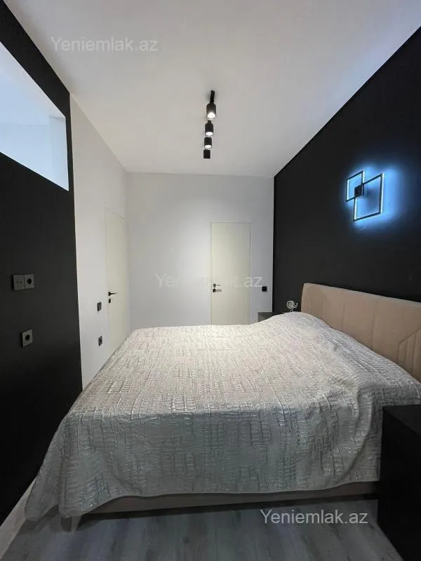 Satılır 3 otaqlı yeni tikili 80 m²