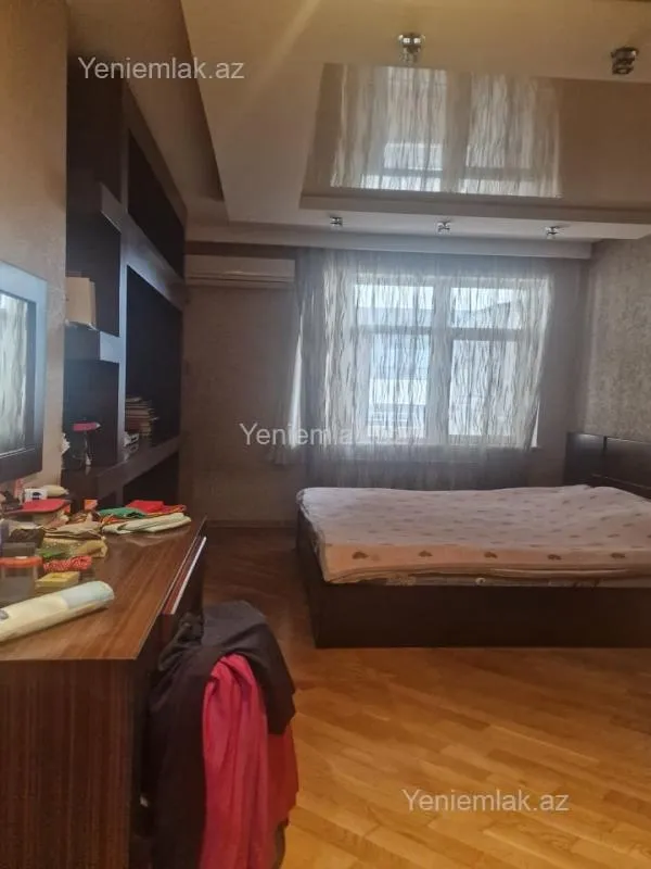 Satılır 2 otaqlı yeni tikili 110 m²