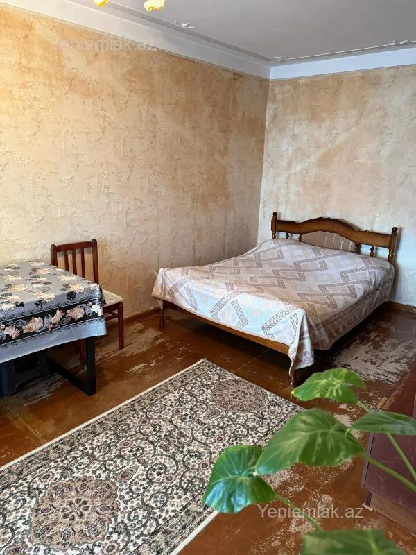 Satılır 1 otaqlı köhnə tikili 31 m²