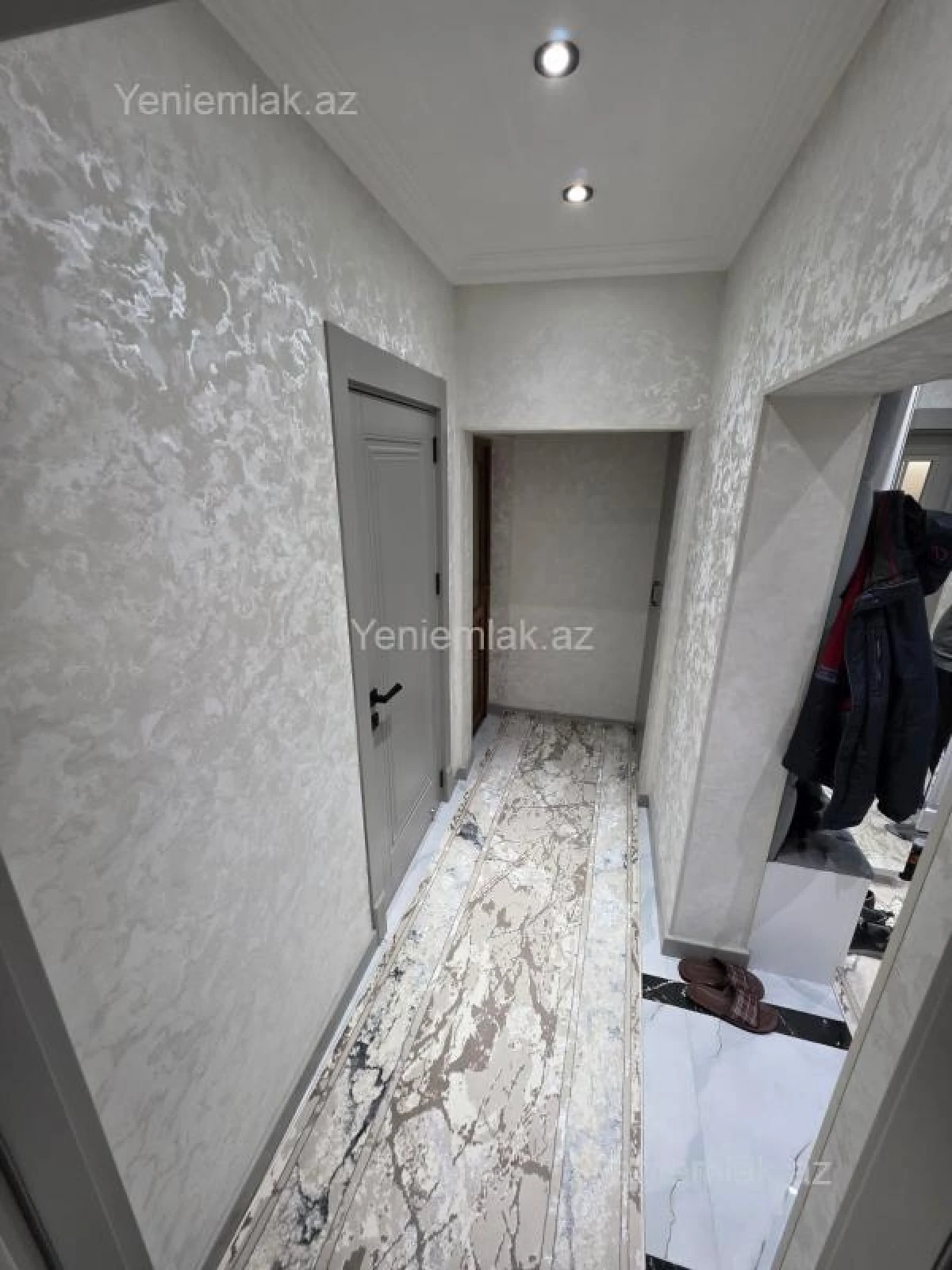 Satılır 3 otaqlı köhnə tikili 70 m²
