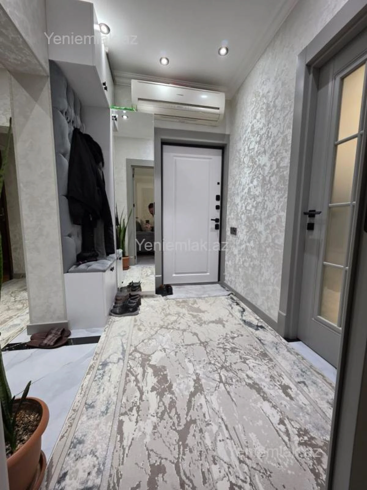 Satılır 3 otaqlı köhnə tikili 70 m²
