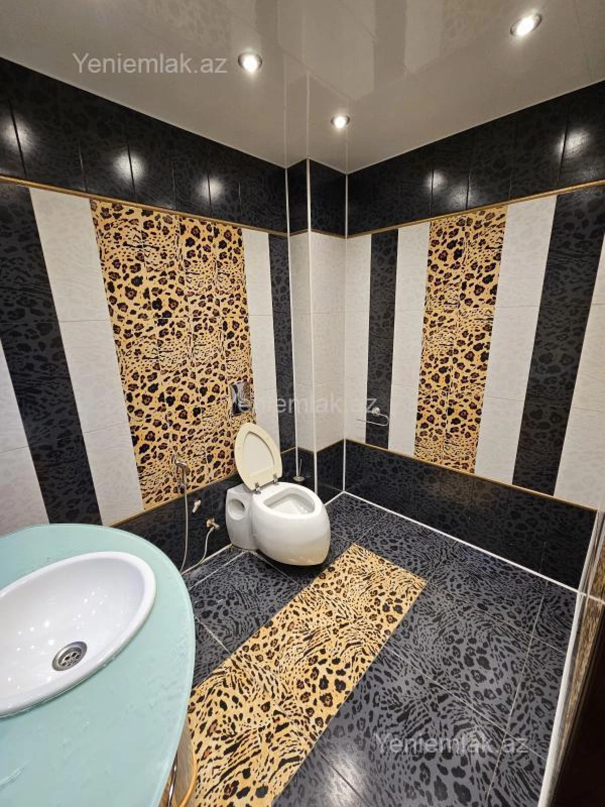 Satılır 2 otaqlı yeni tikili 110 m²