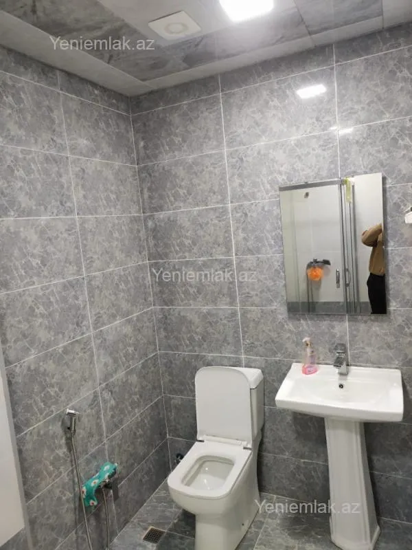 Satılır 2 otaqlı yeni tikili 63 m²