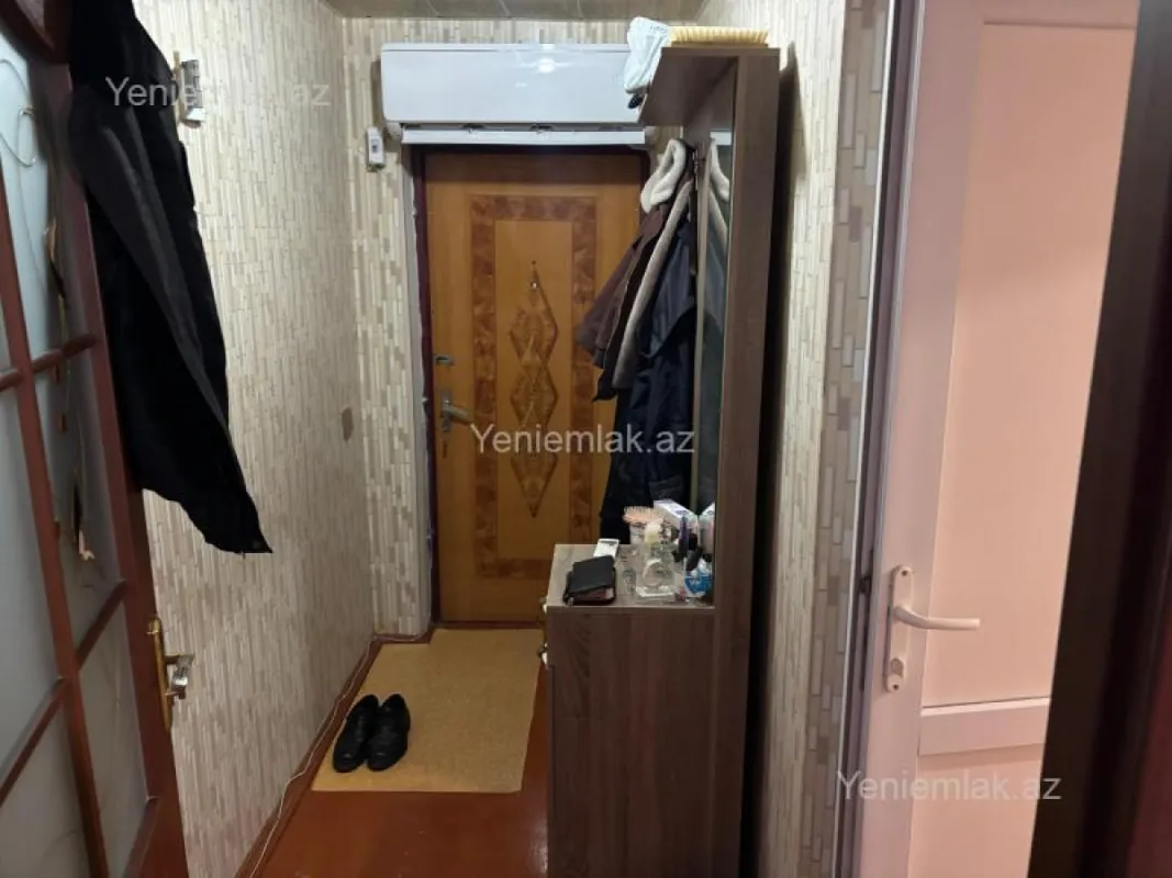 Satılır 2 otaqlı köhnə tikili 50 m²