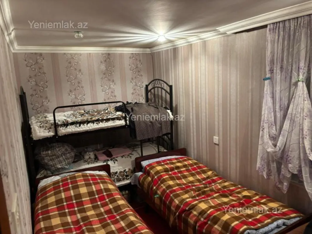 Satılır 2 otaqlı köhnə tikili 50 m²