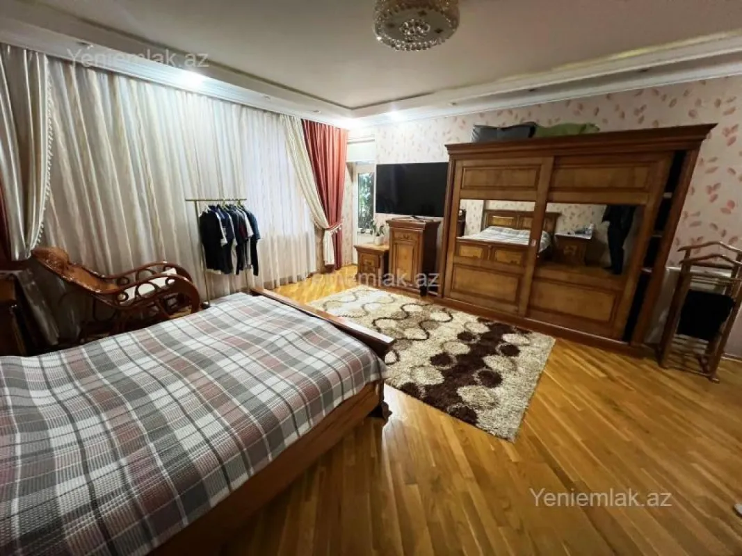 Satılır 4 otaqlı yeni tikili 185 m²
