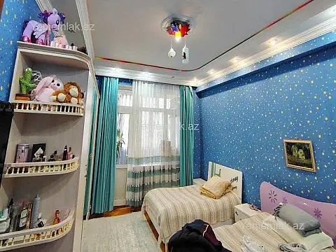 Satılır 4 otaqlı yeni tikili 185 m²