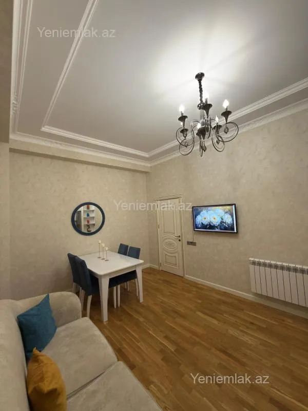 Satılır 3 otaqlı yeni tikili 60 m²
