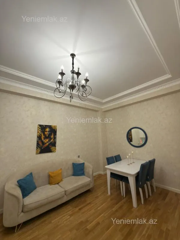 Satılır 3 otaqlı yeni tikili 60 m²