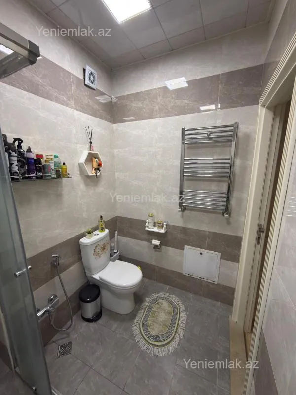 Satılır 3 otaqlı yeni tikili 60 m²