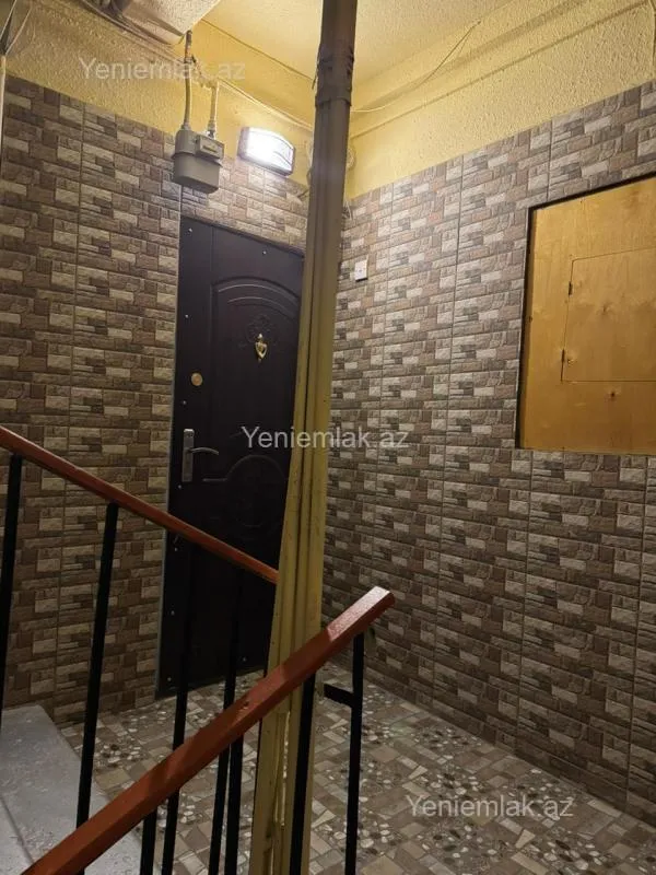 Satılır 2 otaqlı köhnə tikili 60 m²