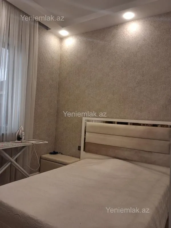 Satılır 5 otaqlı həyət evi 260 m²