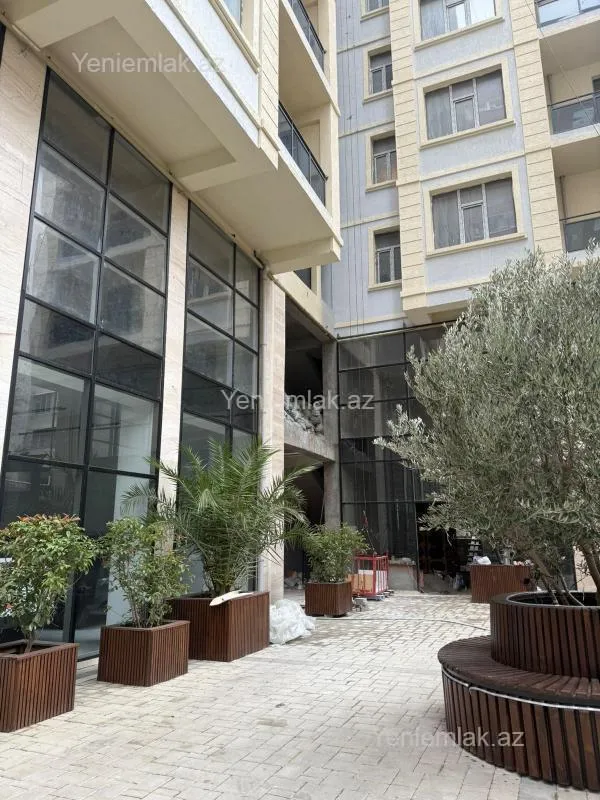 Satılır 2 otaqlı yeni tikili 65 m²