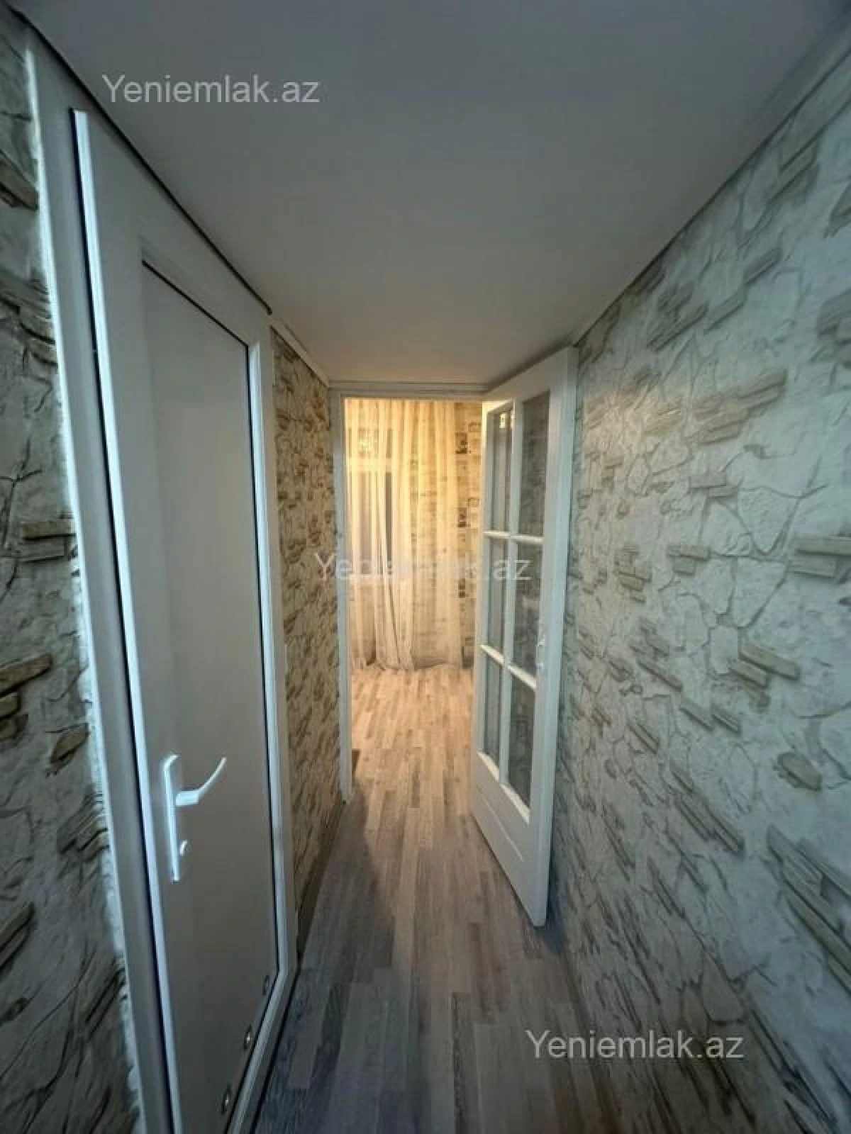 Satılır 1 otaqlı köhnə tikili 35 m²