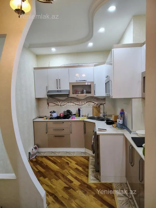 Satılır 2 otaqlı yeni tikili 65 m²