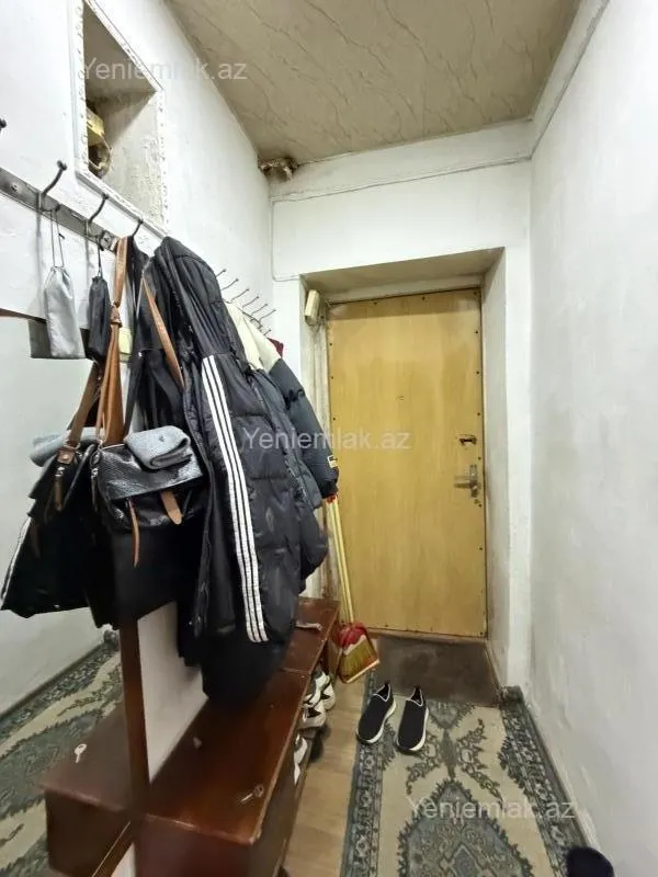 Satılır 3 otaqlı köhnə tikili 75 m²