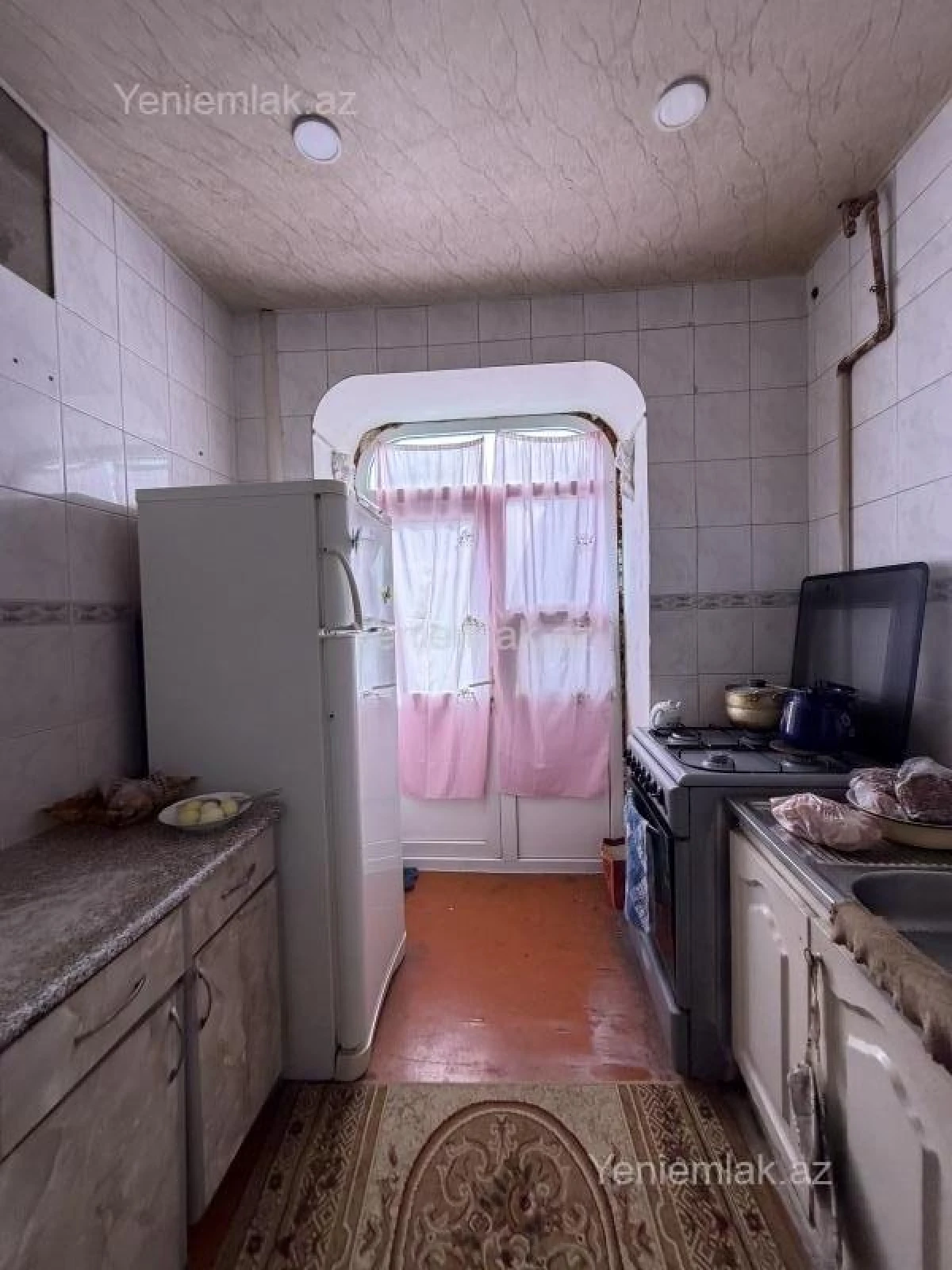 Satılır 3 otaqlı köhnə tikili 75 m²