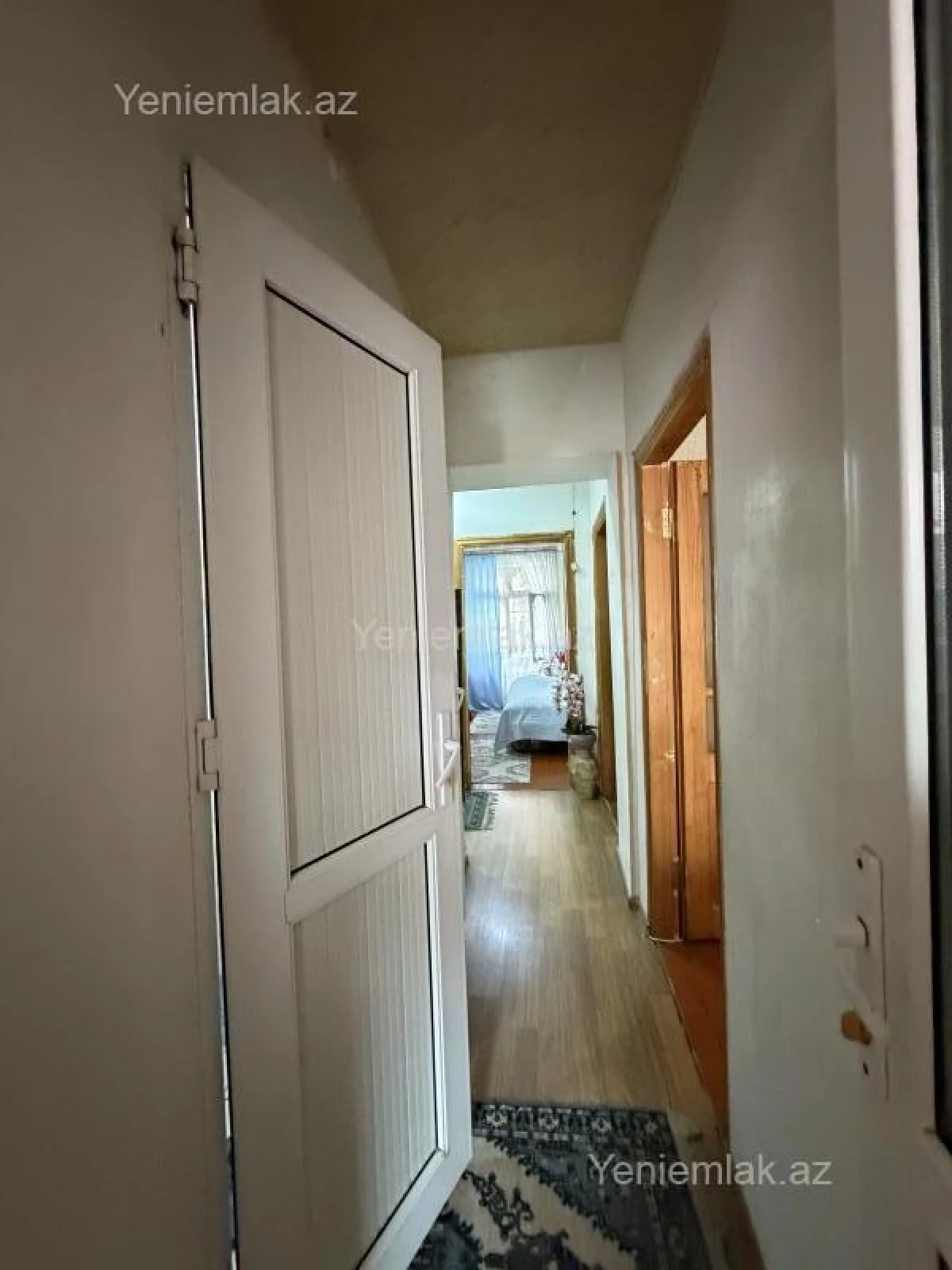 Satılır 3 otaqlı köhnə tikili 75 m²