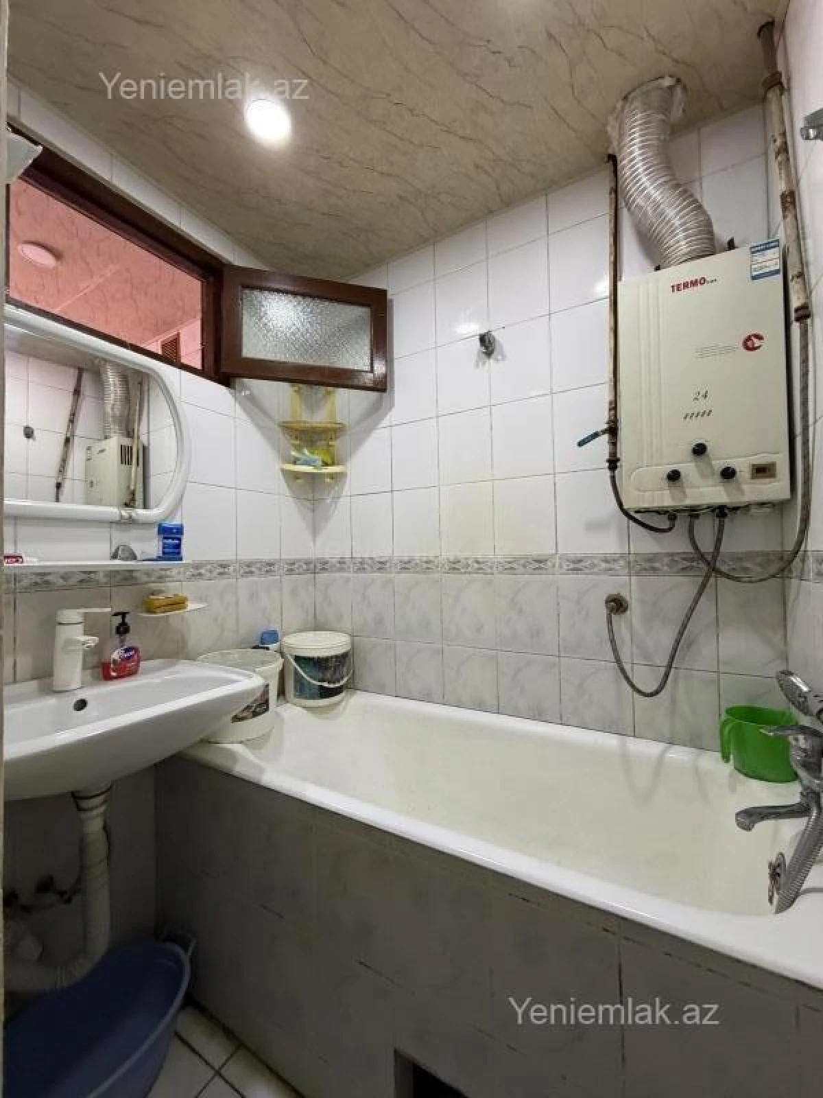 Satılır 3 otaqlı köhnə tikili 75 m²