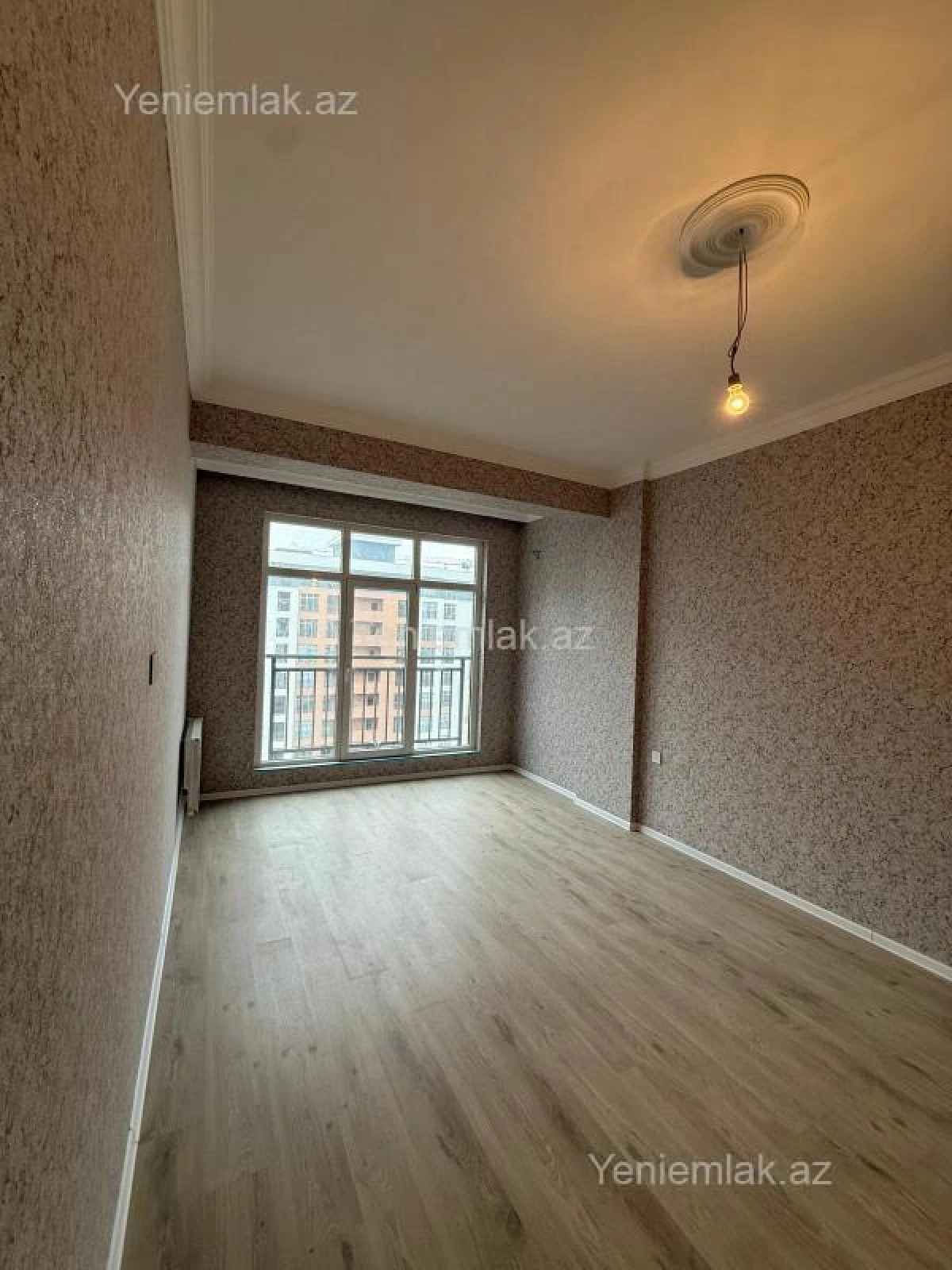 Satılır 3 otaqlı yeni tikili 99 m²