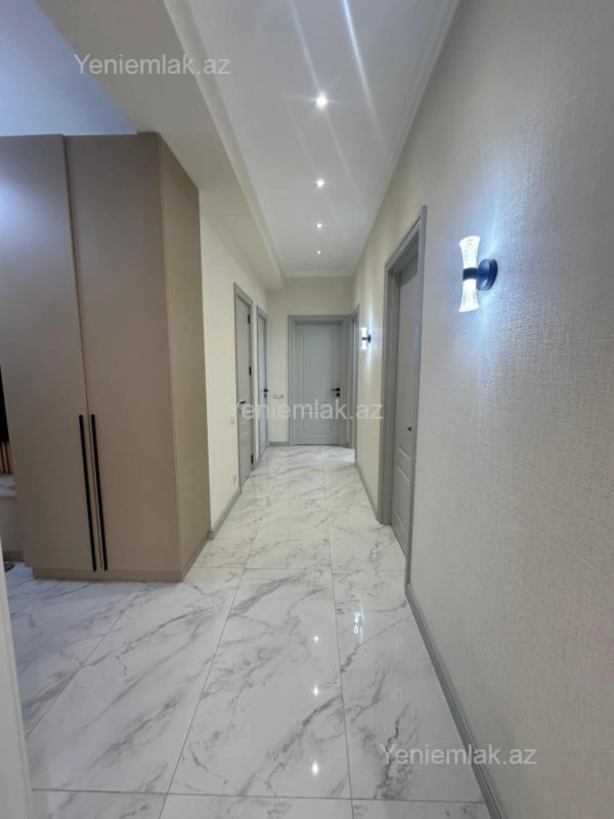 Satılır 4 otaqlı yeni tikili 120 m²