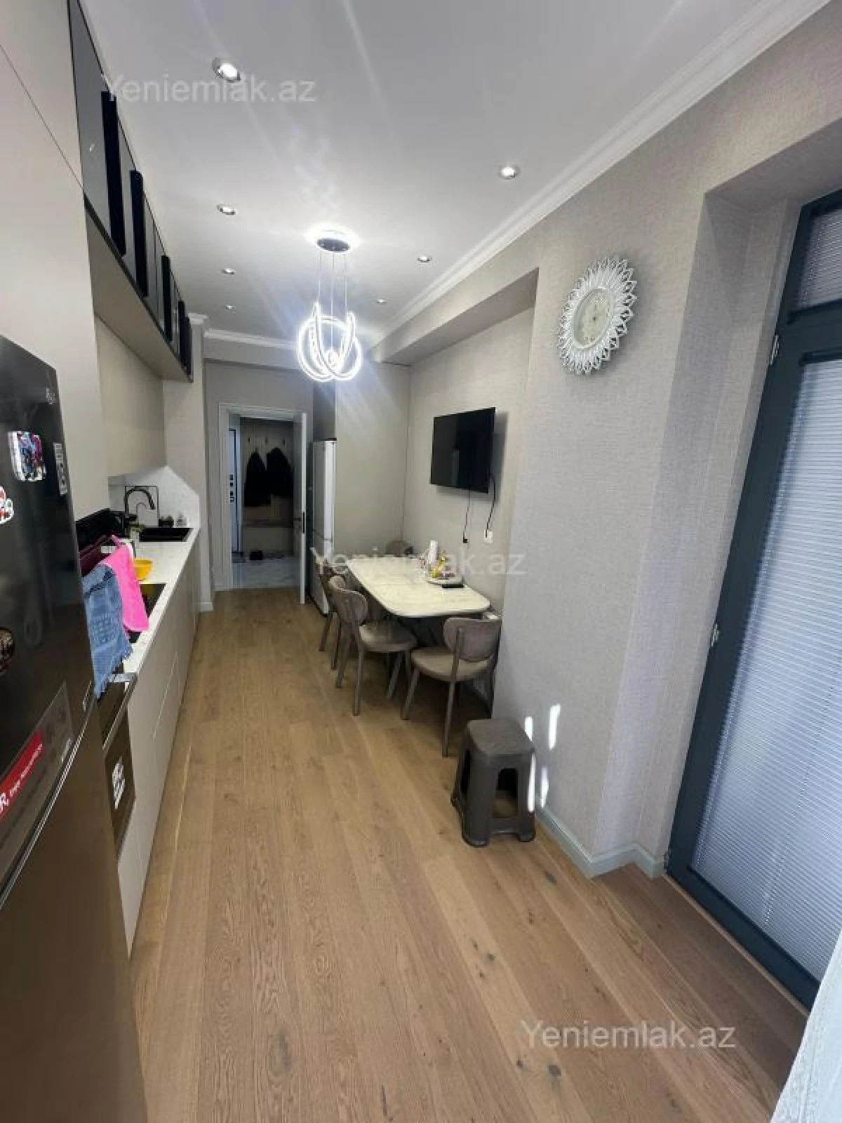 Satılır 4 otaqlı yeni tikili 120 m²