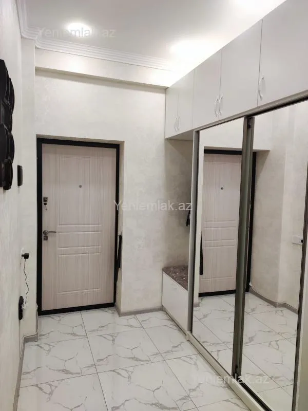 Satılır 2 otaqlı yeni tikili 64 m²
