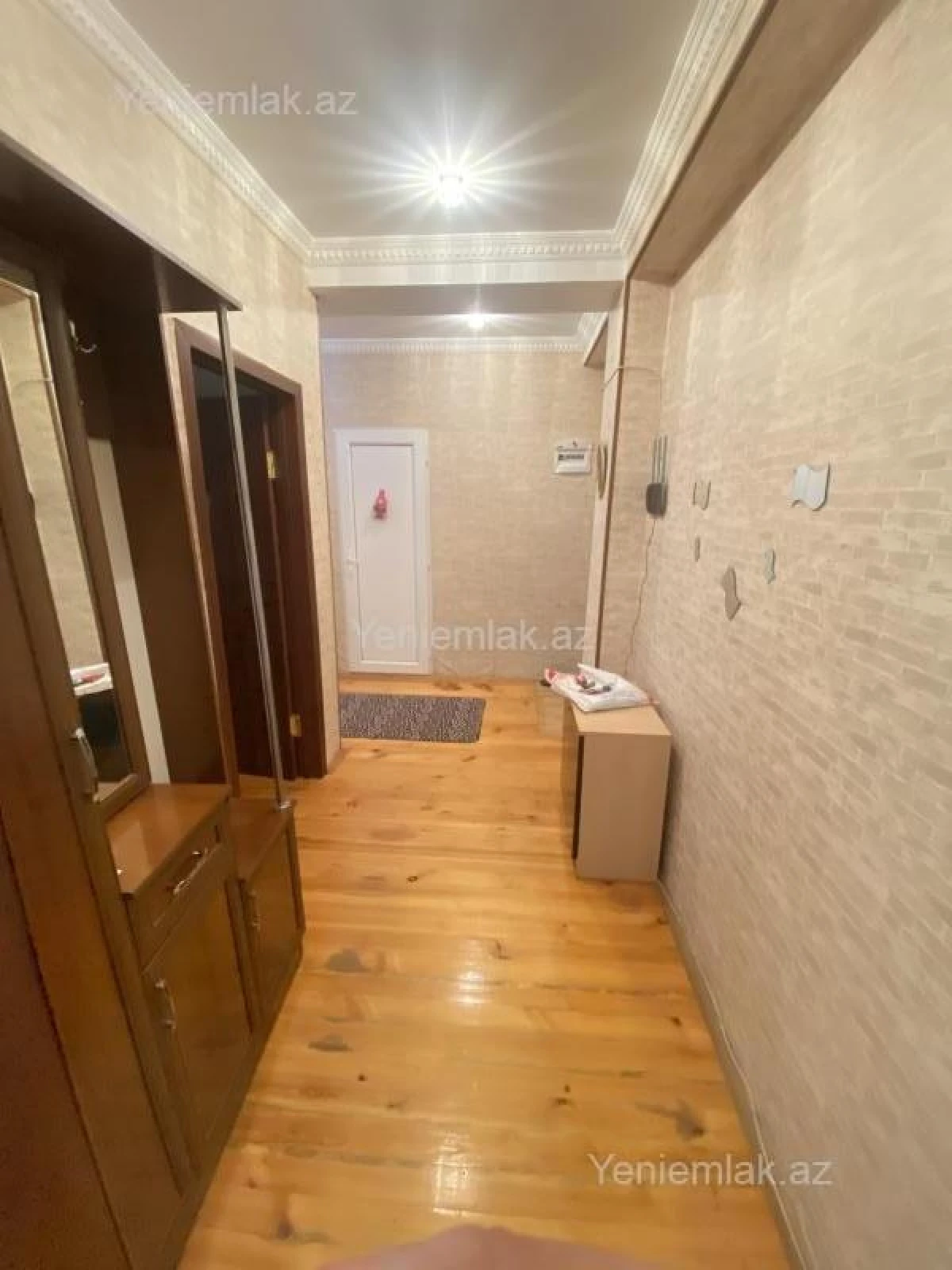Satılır 2 otaqlı yeni tikili 70.8 m²