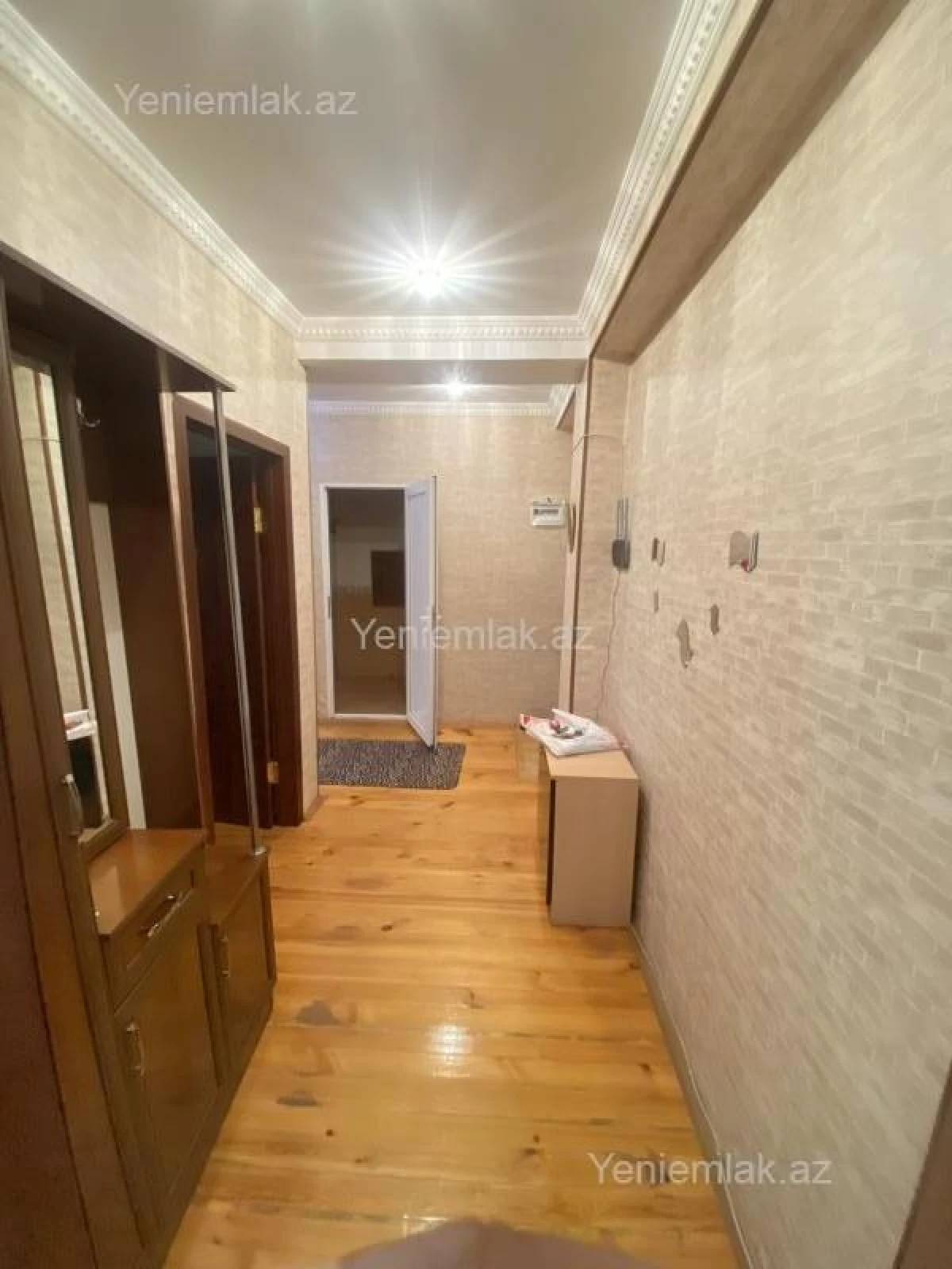 Satılır 2 otaqlı yeni tikili 70.8 m²