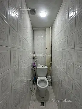 Satılır 2 otaqlı köhnə tikili 65 m²