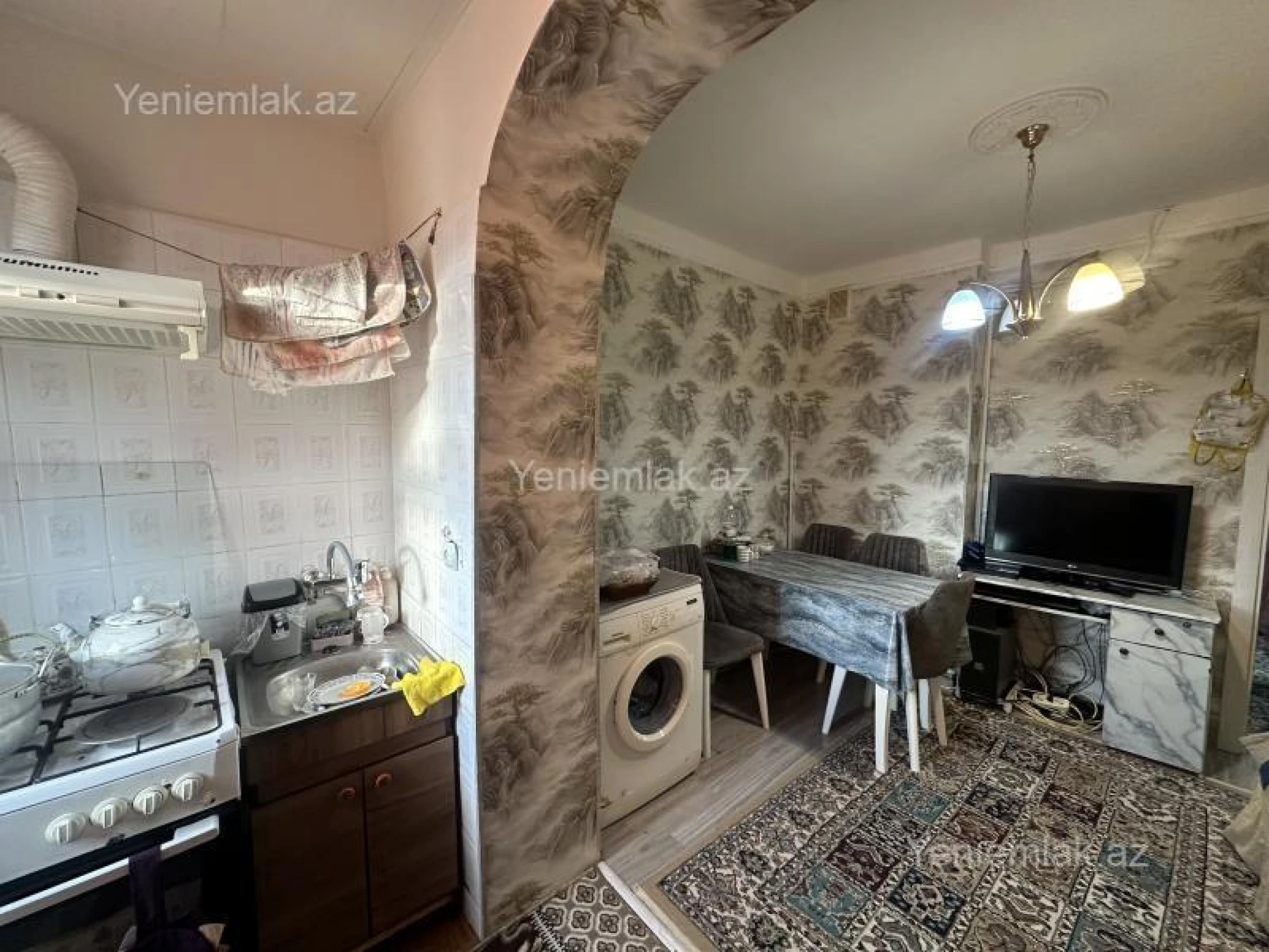 Satılır 2 otaqlı köhnə tikili 65 m²