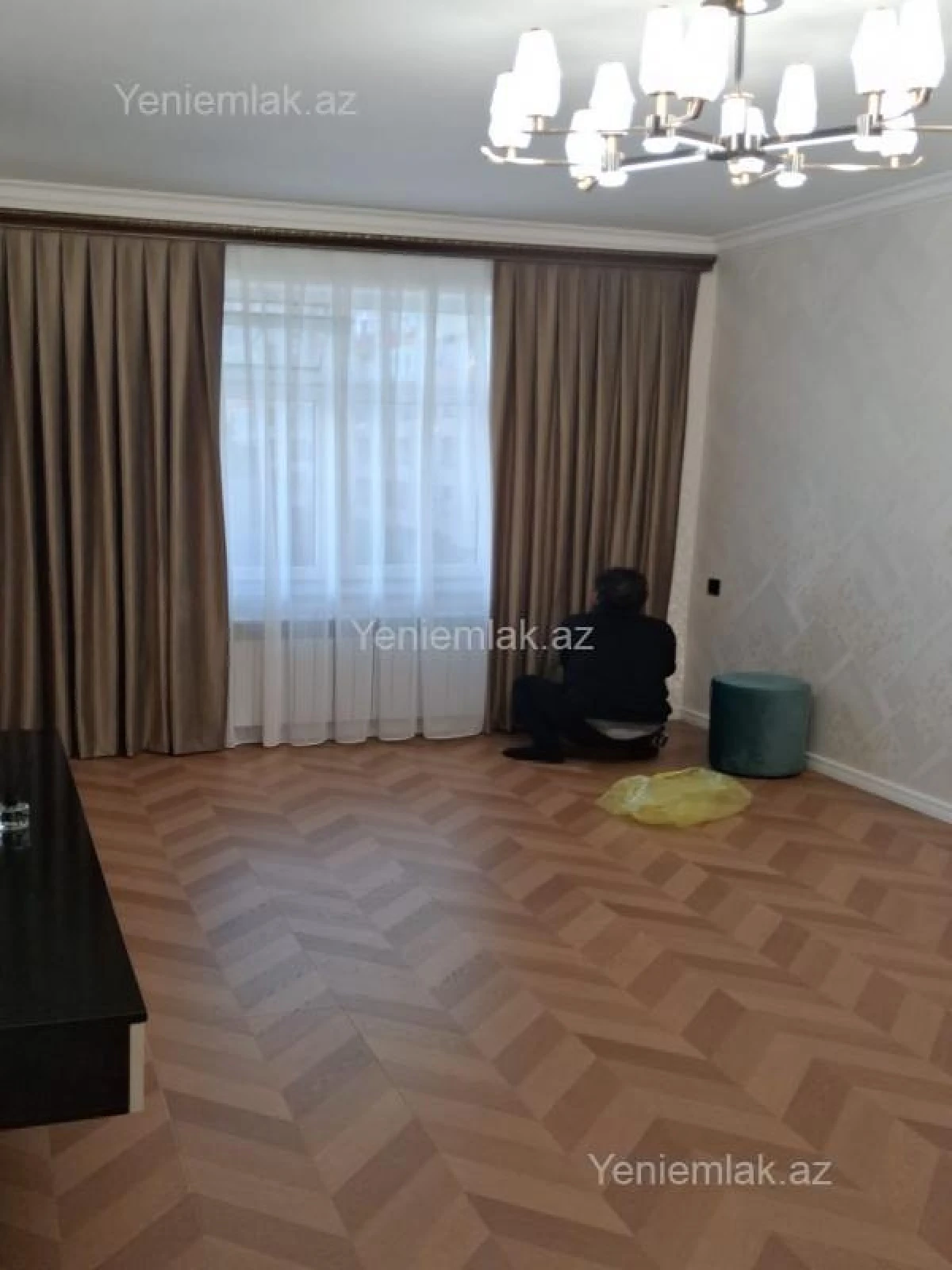 Satılır 3 otaqlı köhnə tikili 90 m²