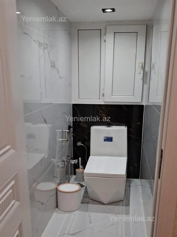 Satılır 3 otaqlı köhnə tikili 90 m²