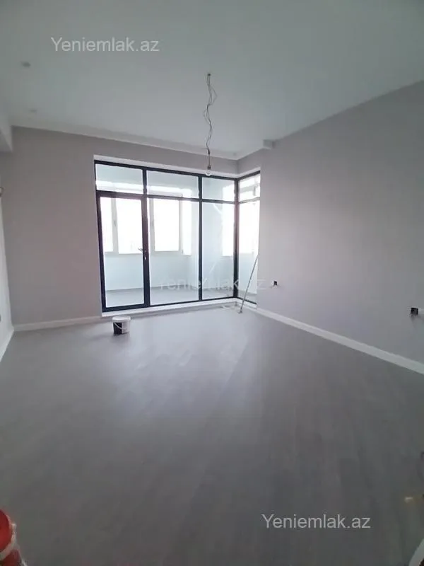 Satılır 4 otaqlı yeni tikili 250 m²
