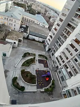 Satılır 4 otaqlı yeni tikili 250 m²