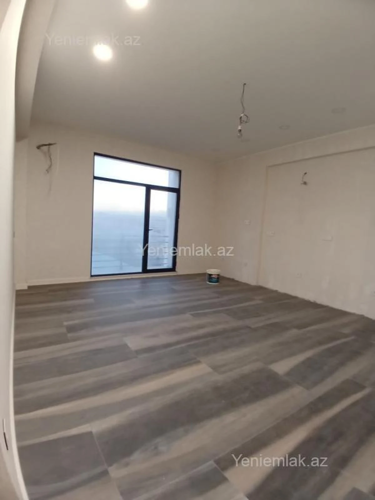 Satılır 4 otaqlı yeni tikili 250 m²