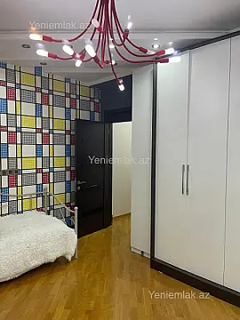 Satılır 4 otaqlı yeni tikili 131 m²