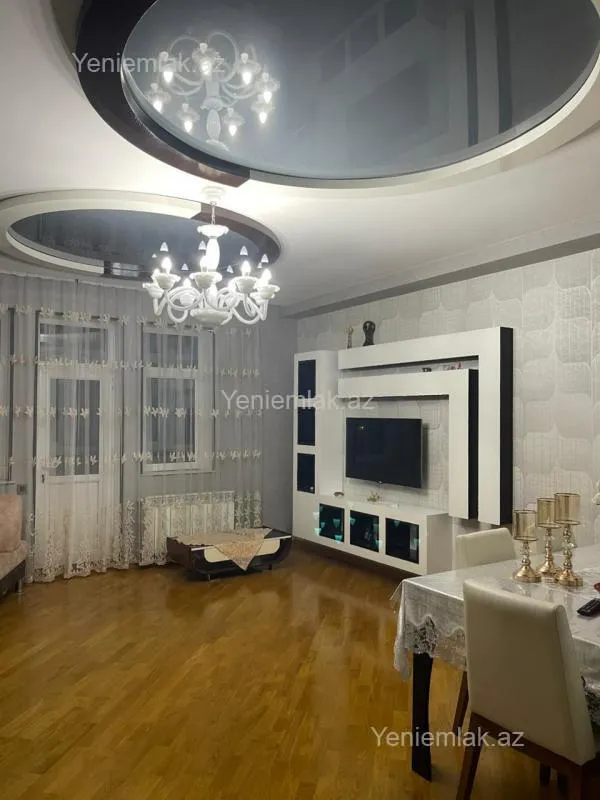 Satılır 4 otaqlı yeni tikili 131 m²