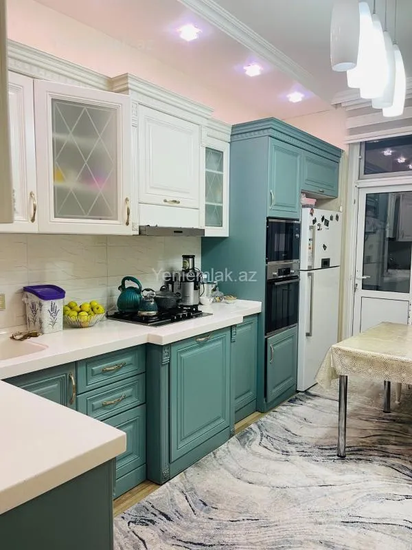 Satılır 3 otaqlı yeni tikili 118 m²