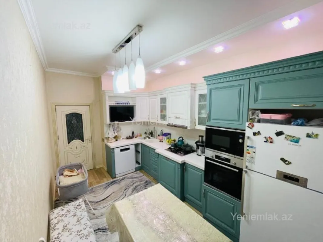 Satılır 3 otaqlı yeni tikili 118 m²