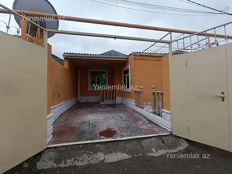 Satılır 4 otaqlı həyət evi 82 m²