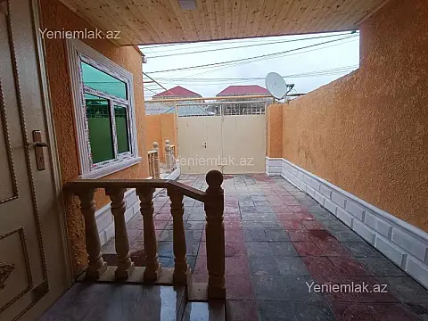 Satılır 4 otaqlı həyət evi 82 m²